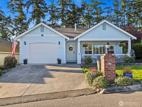 Photo of 179 NW 12th Court, Oak Harbor, WA 98277 (MLS # 2437383)