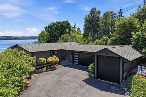 Photo of 2101 Beverly Beach Drive NW, Olympia, WA 98502 (MLS # 2540073)