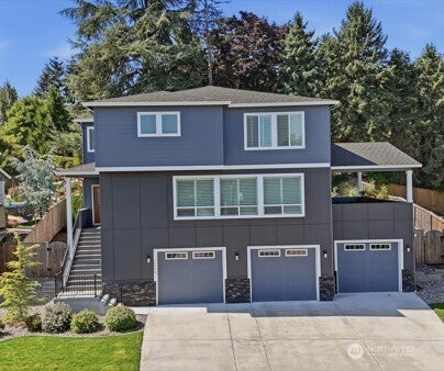 10706 NW 15th Place
