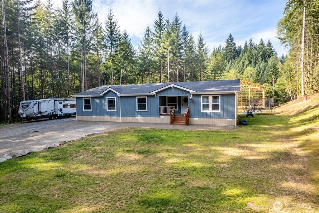Photo of 301 Eufaula Heights Road, Longview, WA 98632 (MLS # 2576876)