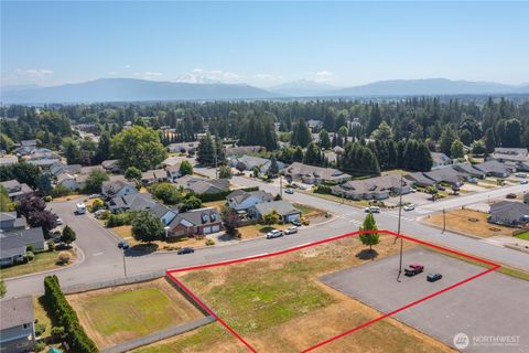 Photo of 801 19th Street, Lynden, WA 98264 (MLS # 2408656)