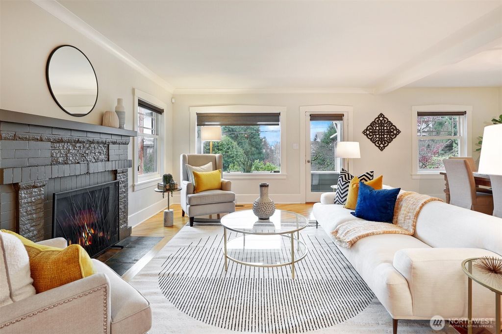 Photo of 1910 N 38th Street, Seattle, WA 98103 (MLS # 2501902)