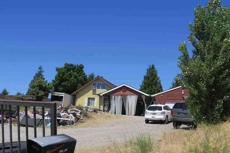 Photo of 1609 8th Street SE, East Wenatchee, WA 98802 (MLS # 2599860)