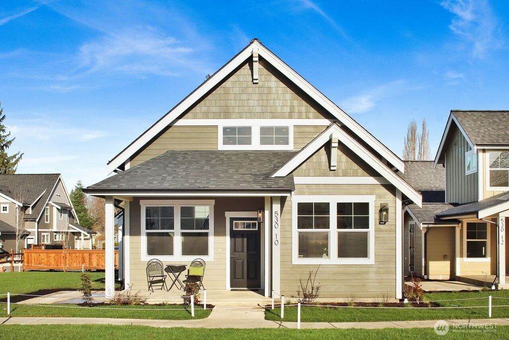 Photo of 530 E Sunset Drive #10, Bellingham, WA 98225 (MLS # 2471047)