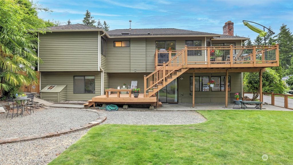 Photo of 14821 104th Avenue NE, Bothell, WA 98011 (MLS # 2074467)