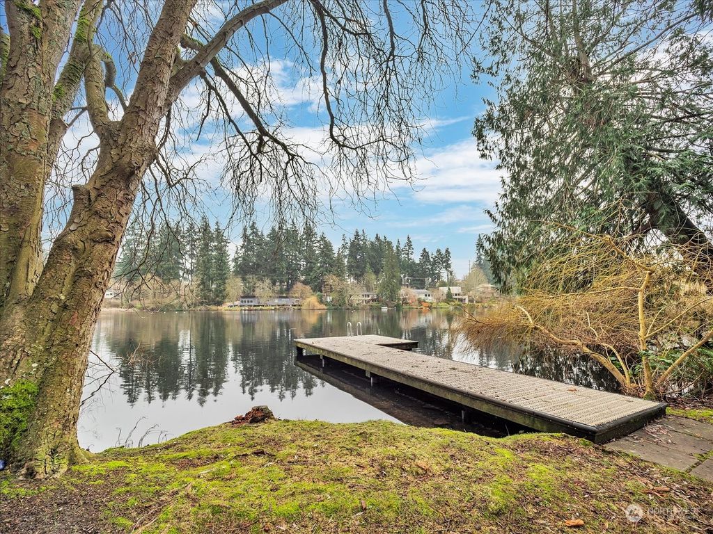 Photo of 1138 N 198th Street #D202, Shoreline, WA 98133 (MLS # 2322656)