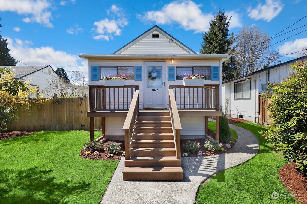 Photo of 10247 41st Avenue SW, Seattle, WA 98146 (MLS # 2055481)