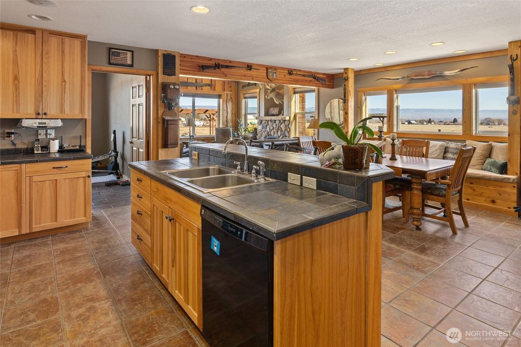 Photo of 520 Blazing Sky Lane, Ellensburg, WA 98926 (MLS # 2488331)