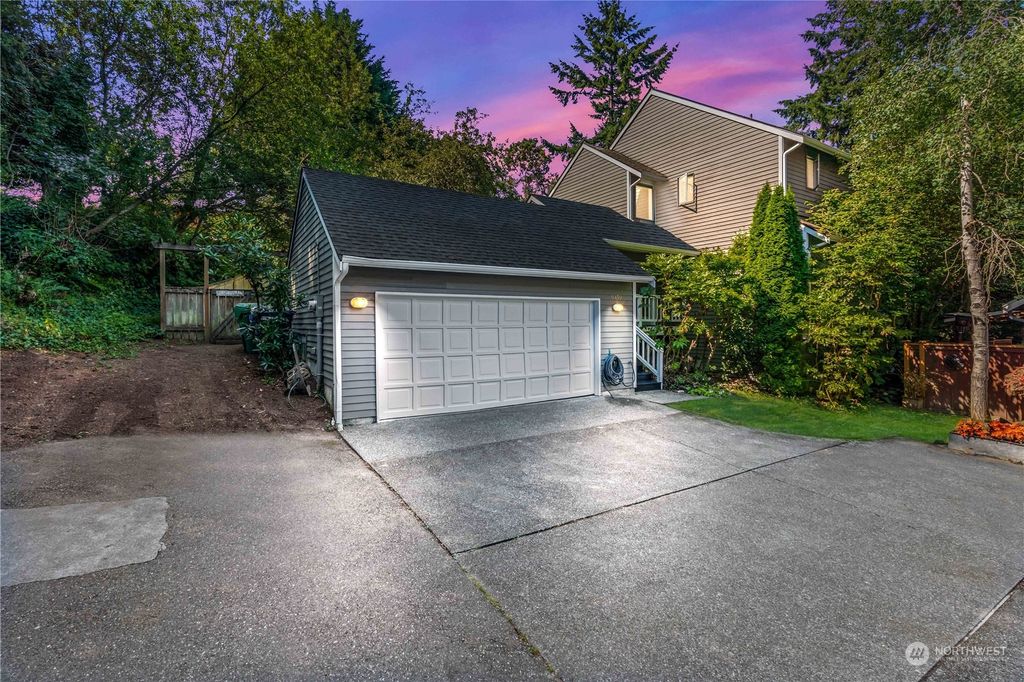 Photo of 9459 37th Avenue SW, Seattle, WA 98126 (MLS # 2269989)
