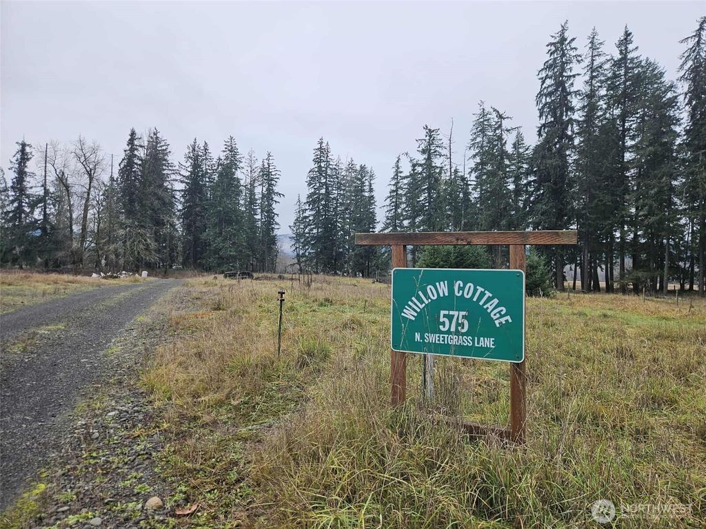 Photo of 575 N Sweetgrass Lane, Shelton, WA 98584 (MLS # 2459246)