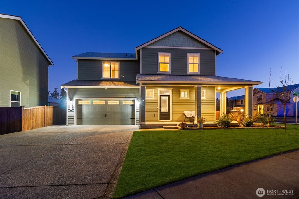 Photo of 985 Riley Drive E, Enumclaw, WA 98022 (MLS # 2469724)