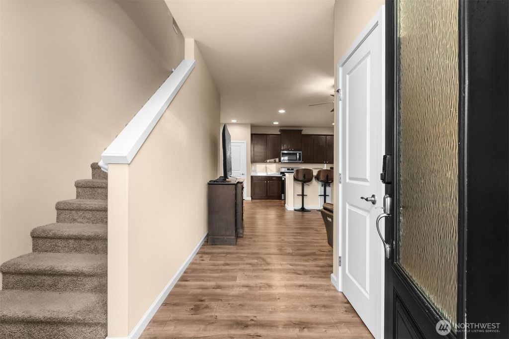 Photo of 985 Riley Drive E, Enumclaw, WA 98022 (MLS # 2469724)