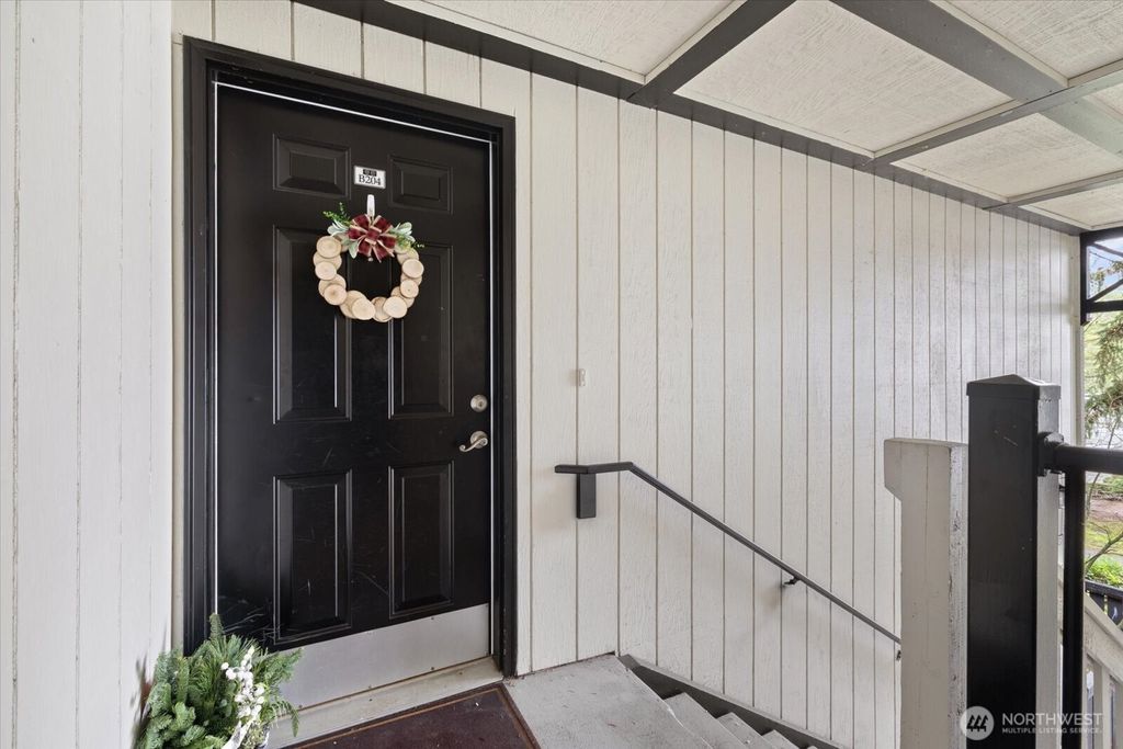 Photo of 820 3rd Avenue #B204, Kirkland, WA 98033 (MLS # 2458550)