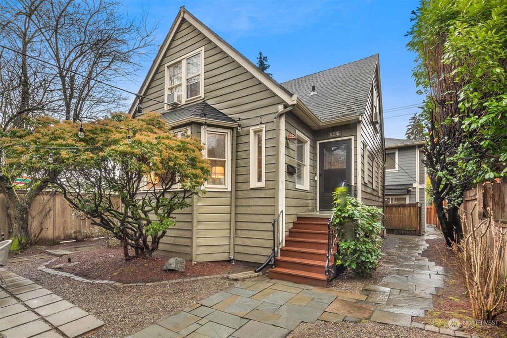 Photo of 9218 35th Avenue SW, Seattle, WA 98126 (MLS # 2318351)