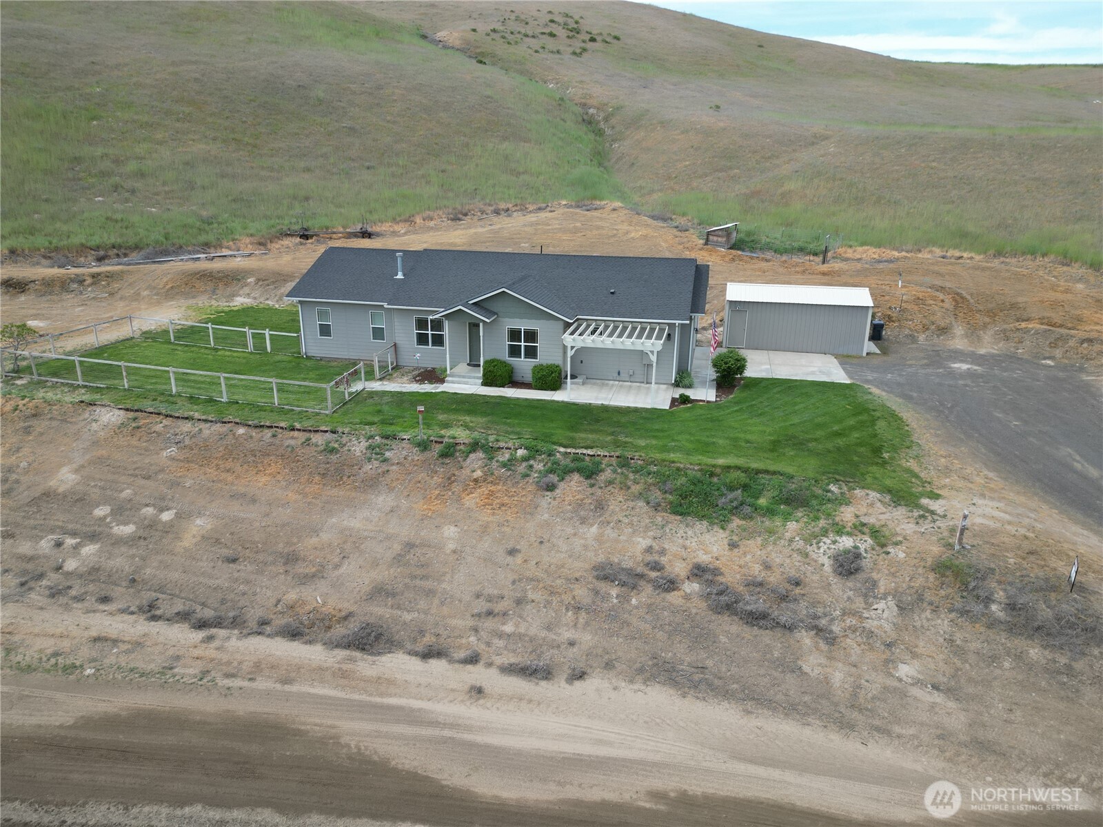 Listing image 1