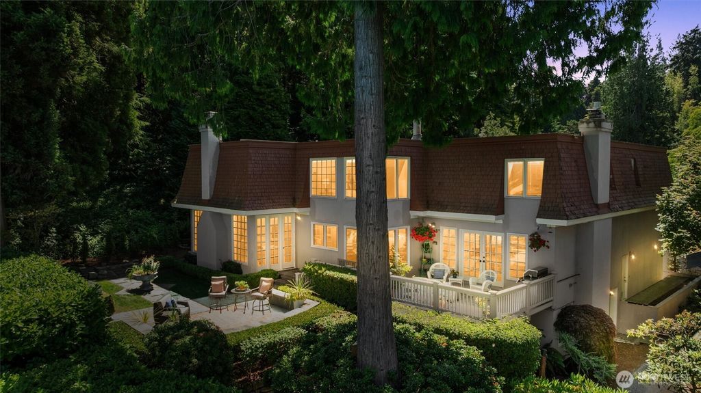 Photo of 16530 76th Avenue W, Edmonds, WA 98026 (MLS # 2427011)