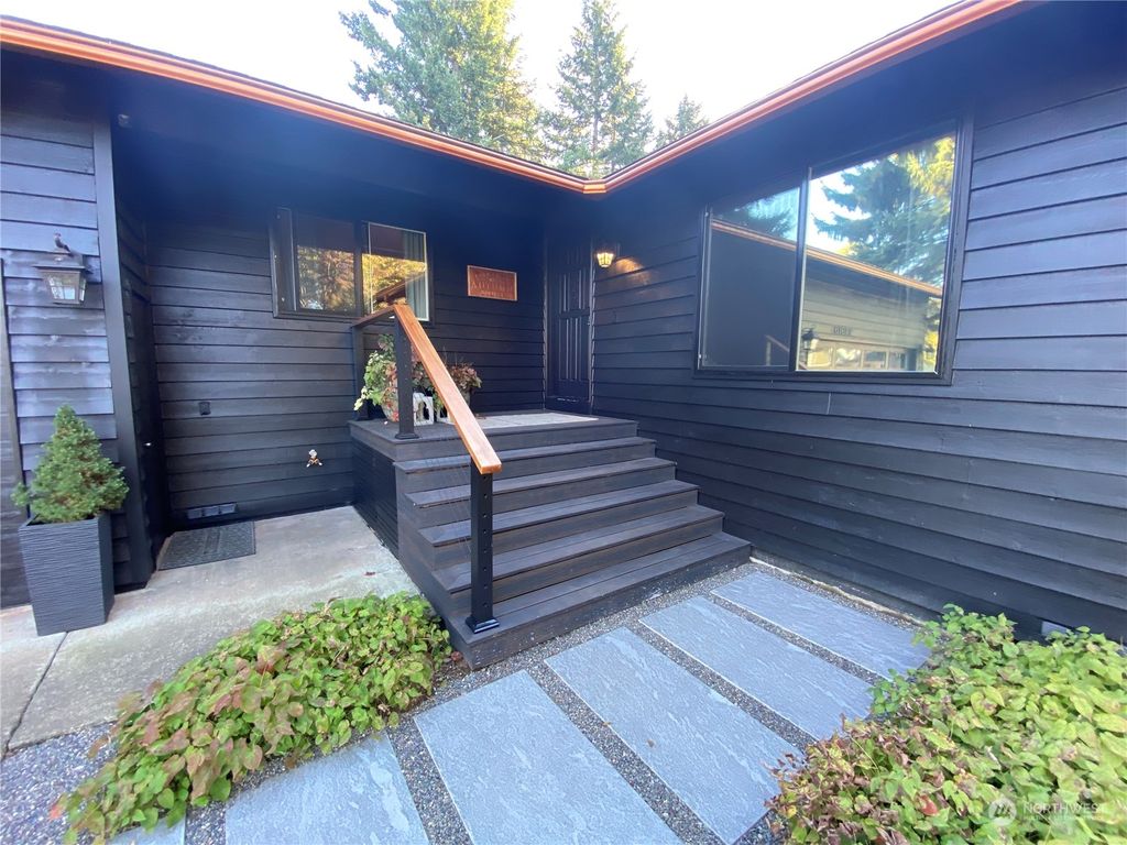 Photo of 24615 130th Place SE, Kent, WA 98030 (MLS # 2300829)