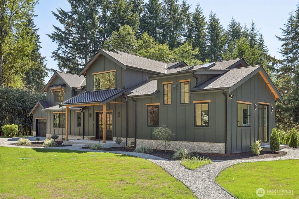 Photo of 21630 NE 79th Street, Redmond, WA 98053 (MLS # 2402566)