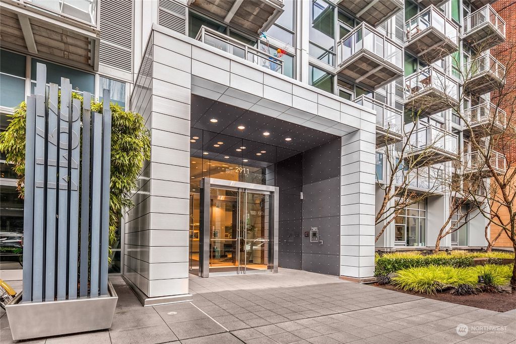 Photo of 2911 2nd Avenue #1210, Seattle, WA 98121 (MLS # 2228788)