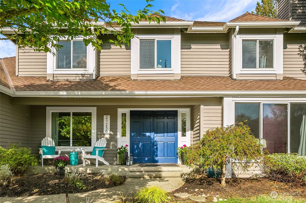 Photo of 21230 SE 28th Street, Sammamish, WA 98075 (MLS # 2012010)