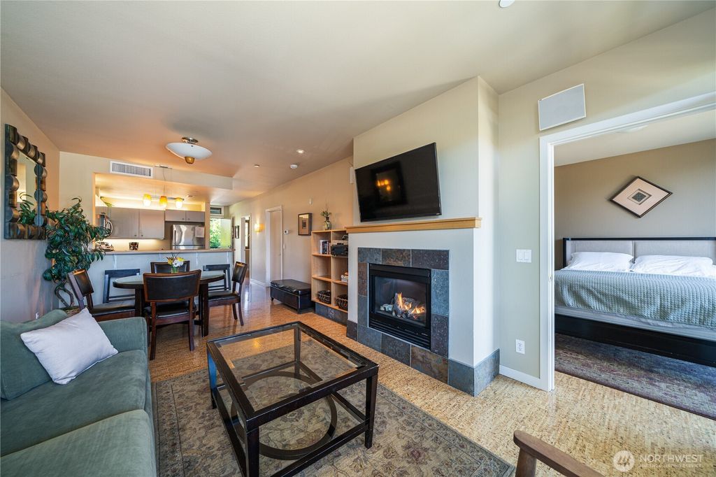 listing image 9367769299203371538