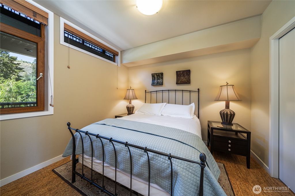 listing image 9368361478777498585