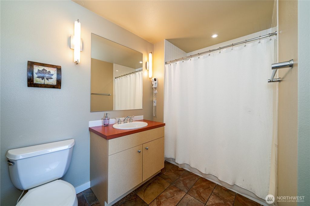 listing image 9361437894024446713