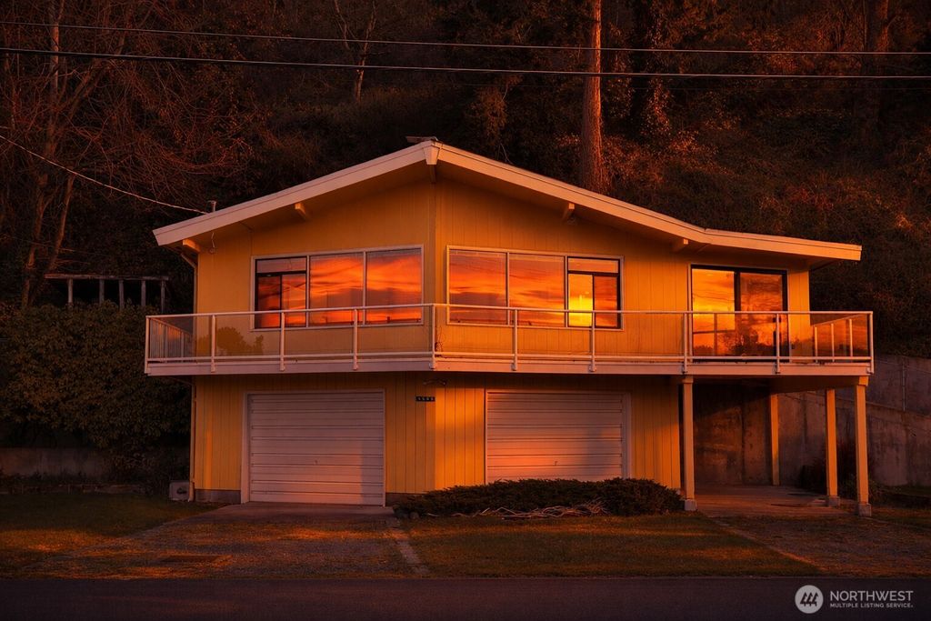 Photo of 3545 Shell Street, Greenbank, WA 98253 (MLS # 2493013)