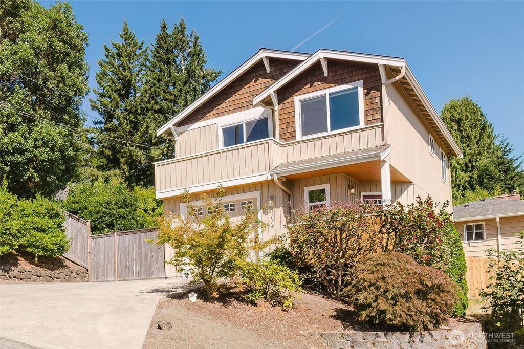 Photo of 3114 Coontz Street, Bremerton, WA 98312 (MLS # 2573789)