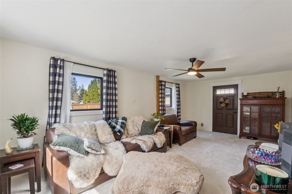 Photo of 32611 SE 108th Street, Issaquah, WA 98027 (MLS # 2467625)