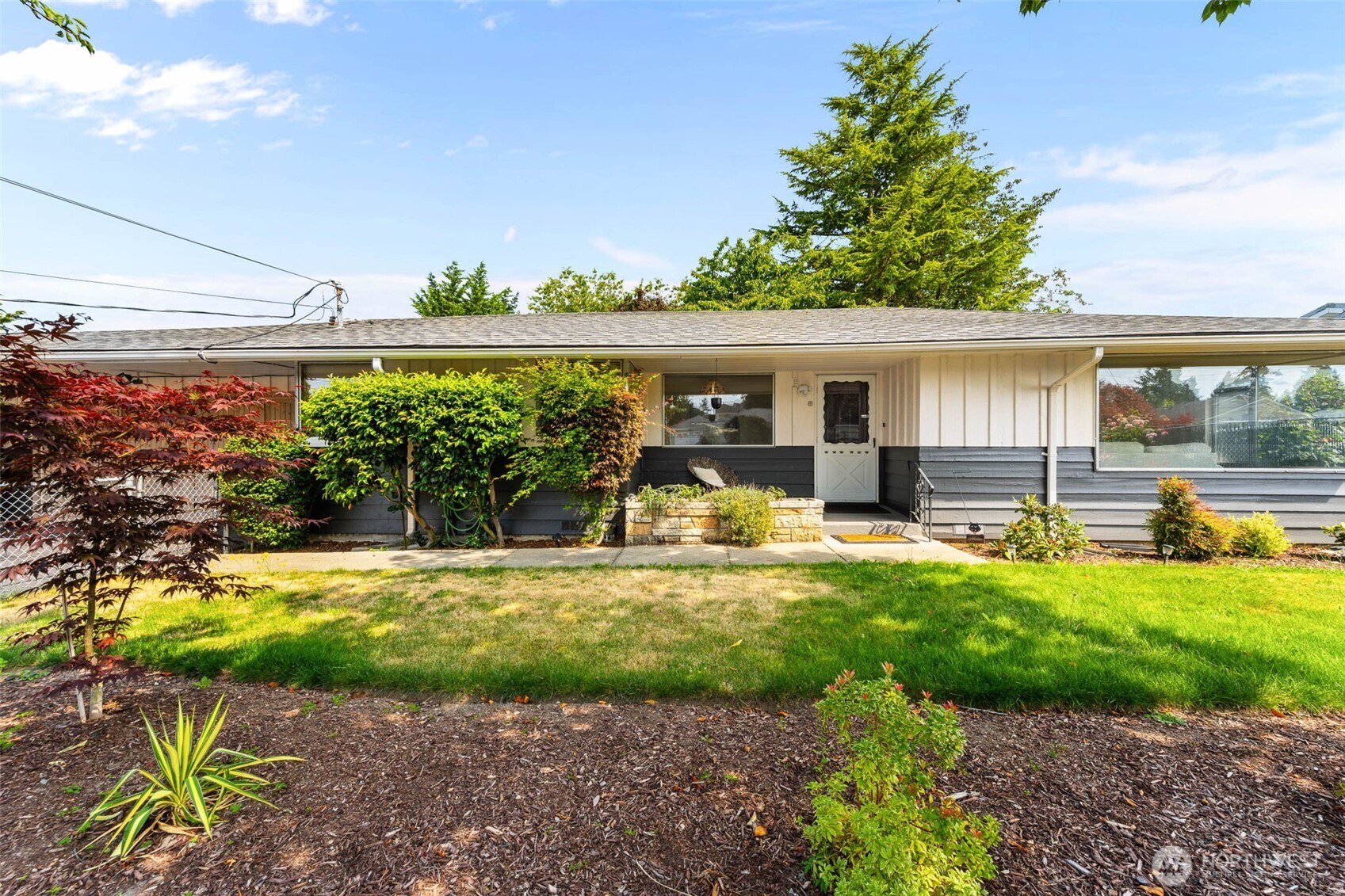 1735 E 65th Street