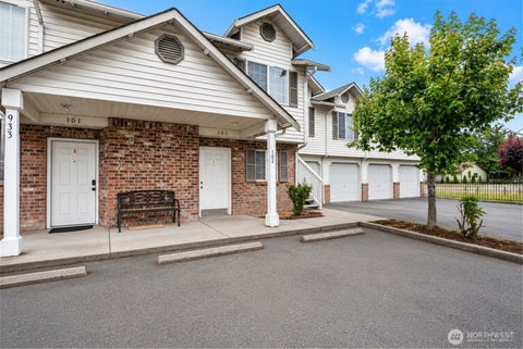 Photo of 933 4th Avenue N #102, Kent, WA 98032 (MLS # 2537880)