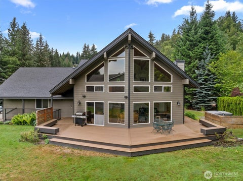 Photo of 691 Pebble Beach Drive, Cle Elum, WA 98922 (MLS # 2554107)