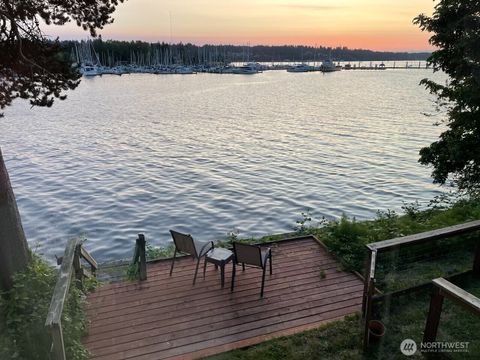 1333 East Bay Drive NE Olympia WA 98506