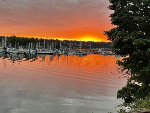 1333 East Bay Drive NE, Olympia, WA 98506 - MLS#: 2369983