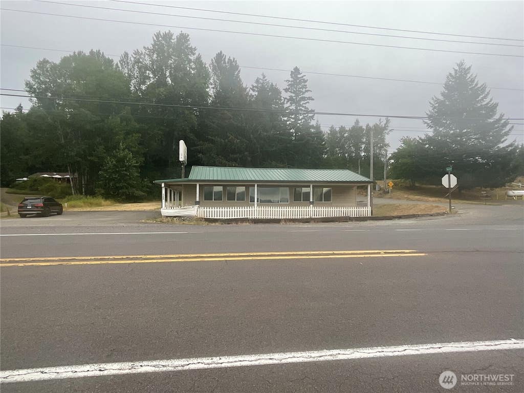 Photo of 4200 Spirit Lake Highway, Silverlake, WA 98645 (MLS # 2566349)