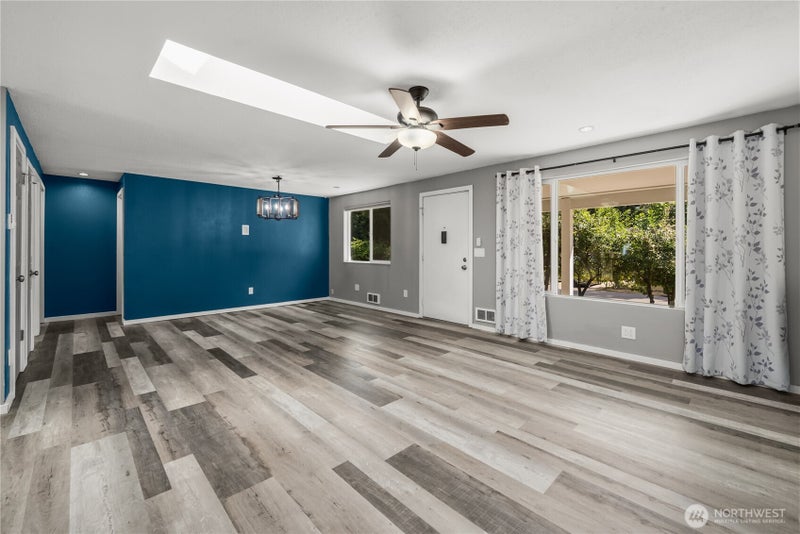 19109 57th Street E