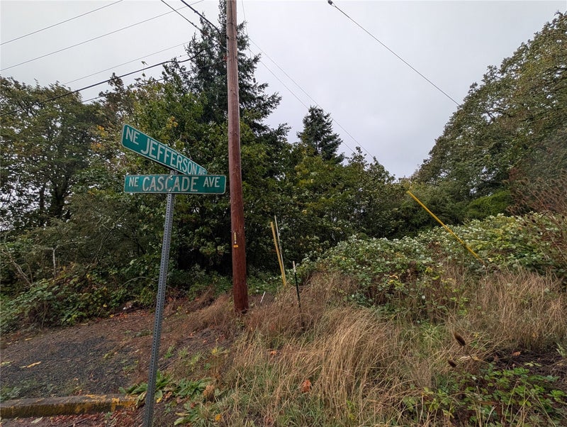 0 NE Cascade Avenue