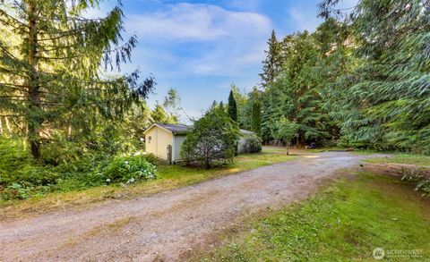 Photo of 5888 Mt Baker Highway, Deming, WA 98244 (MLS # 2421368)