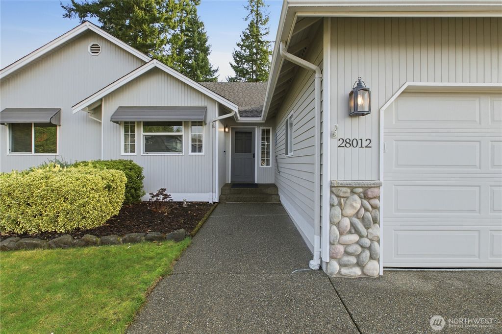 Photo of 28012 236th Avenue SE, Maple Valley, WA 98038 (MLS # 2468539)