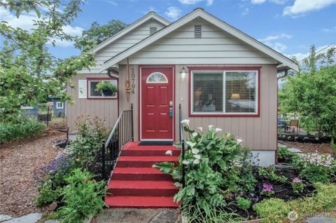 Photo of 10704 Broadway Avenue S, Tacoma, WA 98444 (MLS # 2524017)