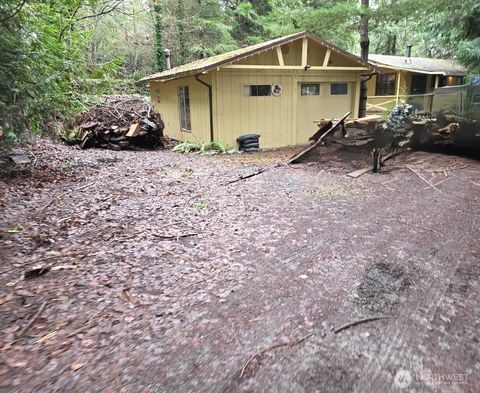 Photo of 10 Moose Road, Quilcene, WA 98376 (MLS # 2494682)