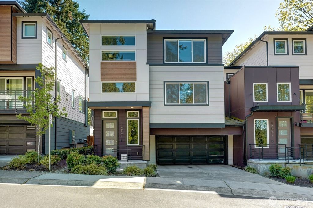 Photo of 13647 SE 83rd Court, Newcastle, WA 98059 (MLS # 2362820)