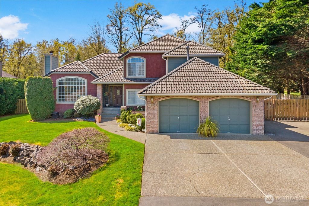 Photo of 31015 W Lake Morton Drive SE, Kent, WA 98042 (MLS # 2522092)
