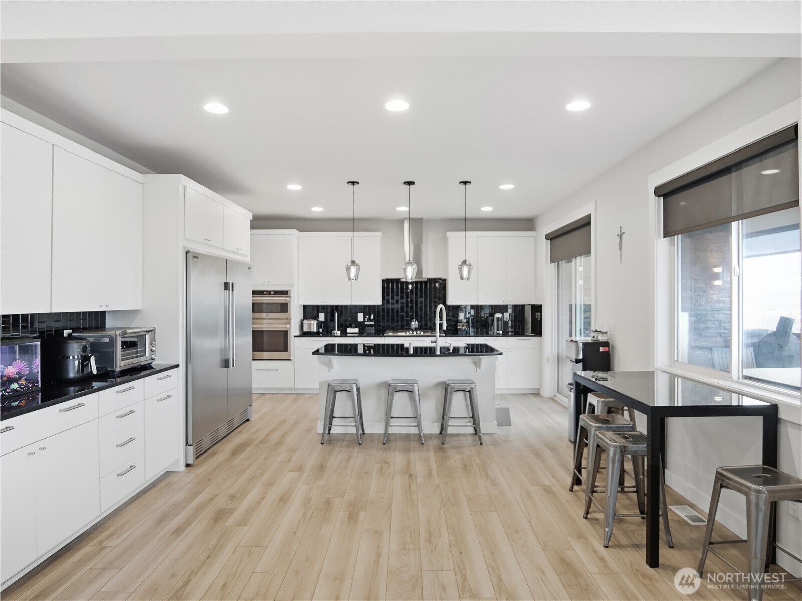 2700 83rd Avenue Ct E