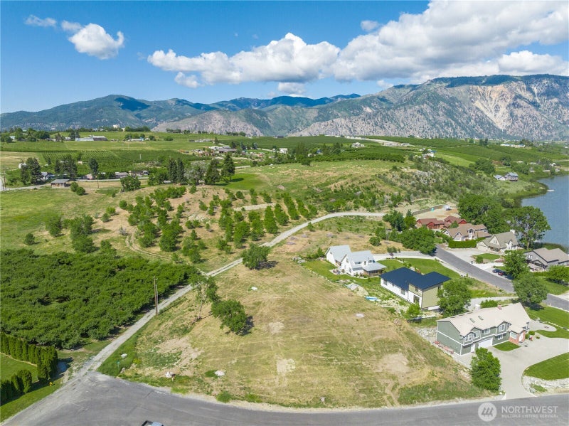 220 Roses Lake Drive