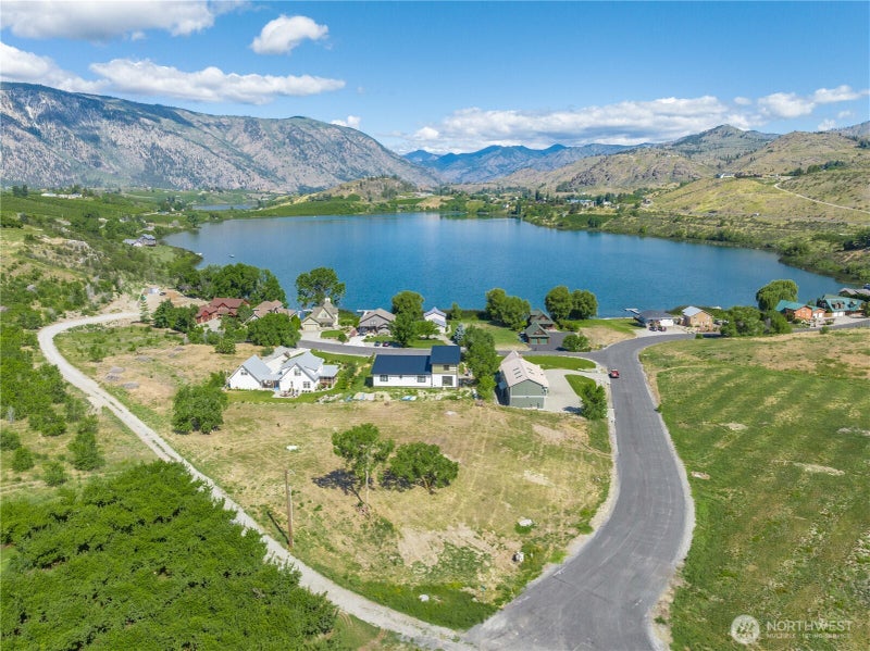 220 Roses Lake Drive