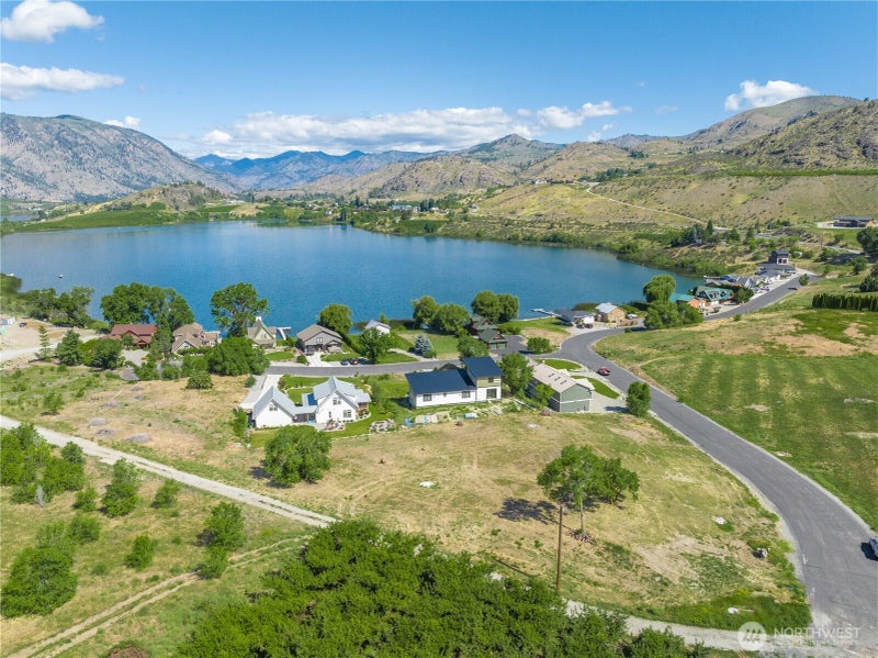 220 Roses Lake Drive