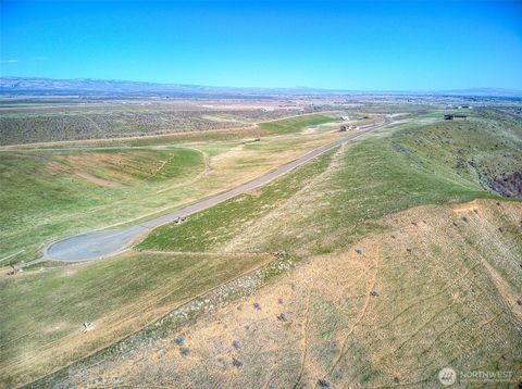 Photo of 16 Sundance Lane, Ellensburg, WA 98926 (MLS # 2552327)