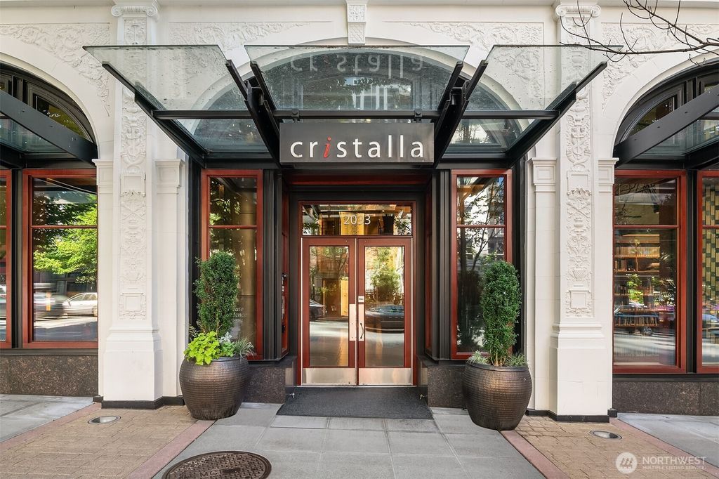 Photo of 2033 2nd Avenue #1708, Seattle, WA 98121 (MLS # 2346439)